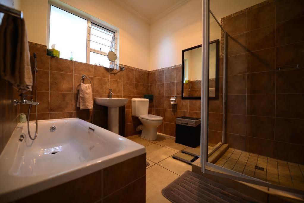 Amohela Guesthouse Мидранд Экстерьер фото